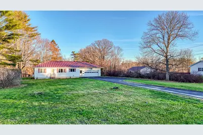 158 Pleasant Street, Clinton, ME 04927 - Photo 9