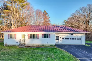 158 Pleasant St, Clinton, ME 04927 - Photo 3