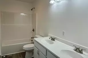 29 Village Cir, Augusta, ME 04330 - Photo 11