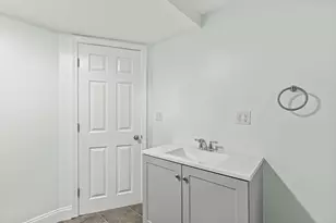 38 Newbury St, Auburn, ME 04210 - Photo 21