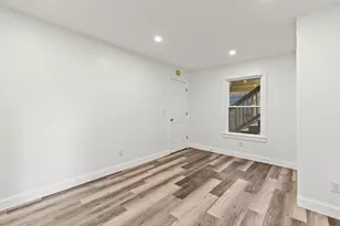 38 Newbury St, Auburn, ME 04210 - Photo 11