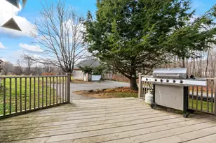 240 Rankin St, Rockland, ME 04841 - Photo 9