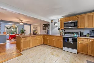 32 Grant Rd, Freeport, ME 04032 - Photo 13