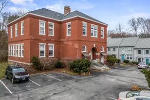 85 Middle St, Hallowell, ME 04347 - Photo 7