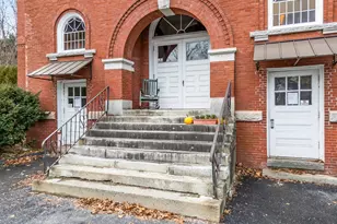 85 Middle St, Hallowell, ME 04347 - Photo 3