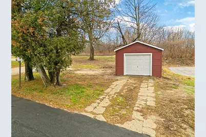 63 Elm Street, Mechanic Falls, ME 04256 - Photo 3