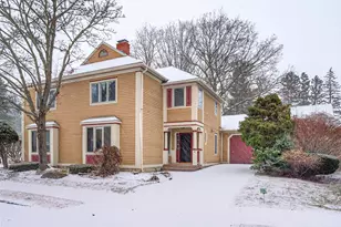 18 Stoneledge Dr, Portland, ME 04102 - Photo 1