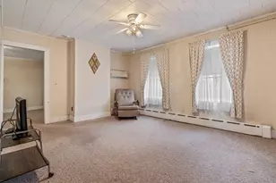 9 Willow St, Auburn, ME 04210 - Photo 17