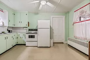 9 Willow St, Auburn, ME 04210 - Photo 9