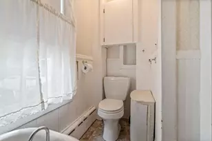 9 Willow St, Auburn, ME 04210 - Photo 13