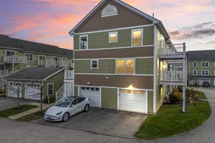 7 Heath St, Old Orchard Beach, ME 04064 - Photo 1