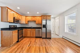 7 Heath St, Old Orchard Beach, ME 04064 - Photo 17