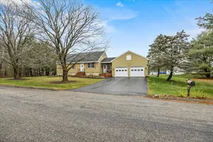 2 Burleigh Ln, Biddeford, ME 04005 - Photo 3