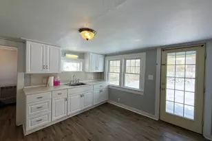 46 Elm St, Machias, ME 04654 - Photo 3