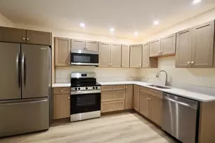 32 Lewis St, Greenville, ME 04441 - Photo 7