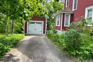 43 Lincoln St, Dover Foxcroft, ME 04426 - Photo 3