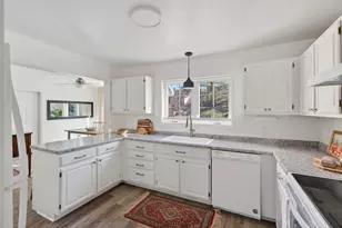 2 Chickadee Cir, Brunswick, ME 04011 - Photo 11