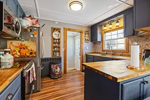 18 Greenwood St, Waterville, ME 04901 - Photo 9