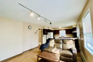 1883 Essex St, Bangor, ME 04401 - Photo 7