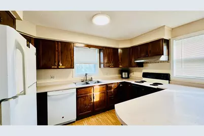 1883 Essex Street, Bangor, ME 04401 - Photo 9