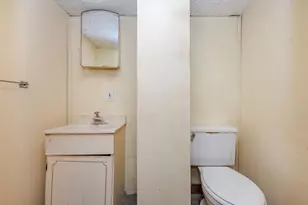 2 Wainwright Ave, Kittery, ME 03904 - Photo 23