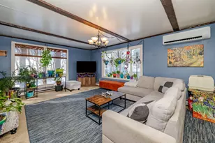 2 Wainwright Ave, Kittery, ME 03904 - Photo 5