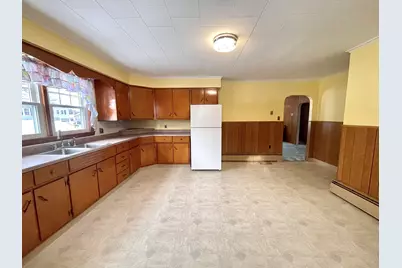 45 Vermont Street, Millinocket, ME 04462 - Photo 17