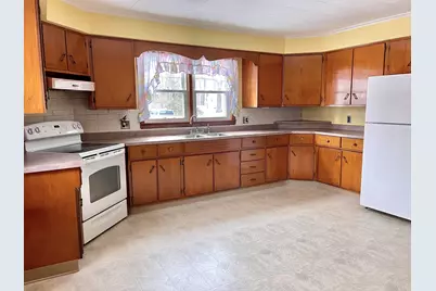 45 Vermont Street, Millinocket, ME 04462 - Photo 15