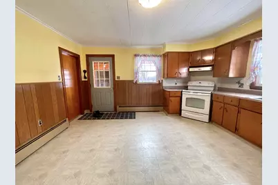 45 Vermont Street, Millinocket, ME 04462 - Photo 13