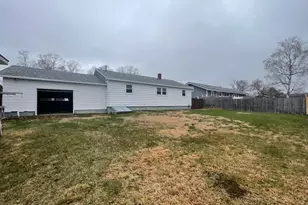 45 Vermont St, Millinocket, ME 04462 - Photo 11