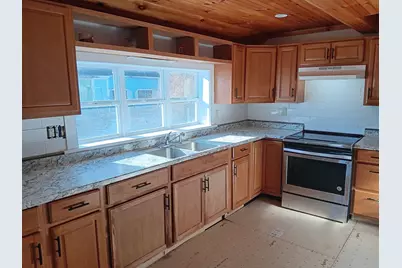 104 Beechwood Street, Thomaston, ME 04861 - Photo 1