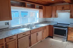 104 Beechwood St, Thomaston, ME 04861 - Photo 1