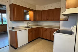 29 Jefferson St, Brewer, ME 04412 - Photo 9