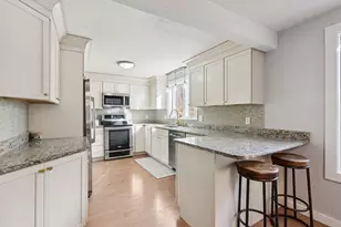 15 Susan Ln, Falmouth, ME 04105 - Photo 7