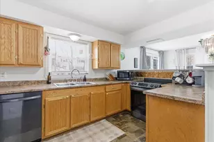 20 Woodside Dr, Lewiston, ME 04240 - Photo 19