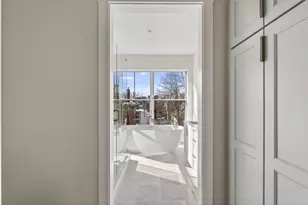 55 Carleton St, Portland, ME 04102 - Photo 35