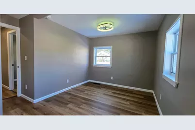 29 Exchange Street, Presque Isle, ME 04769 - Photo 21