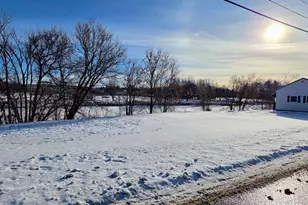 29 Exchange St, Presque Isle, ME 04769 - Photo 3