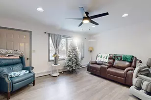 535 S Witham Rd, Auburn, ME 04210 - Photo 9