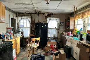 52 School St, Springfield, ME 04947 - Photo 5