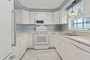 14 Hampton Glen Dr, Kennebunk, ME 04043 - Photo 5