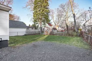 233 Palm St, Bangor, ME 04401 - Photo 13