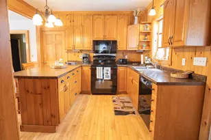 18 Washington St, Greenville, ME 04441 - Photo 3