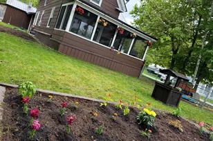 52 Somerset St, Millinocket, ME 04462 - Photo 9