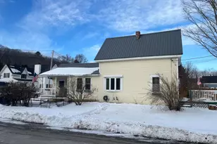 11 Cannard St, Gardiner, ME 04345 - Photo 3