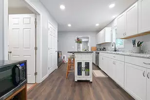 33 Vaughn St, Caribou, ME 04736 - Photo 7