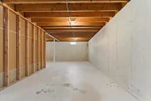 295 Central Ave, Lewiston, ME 04240 - Photo 41