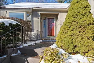 7 Wildwood Dr, Cape Elizabeth, ME 04107 - Photo 3