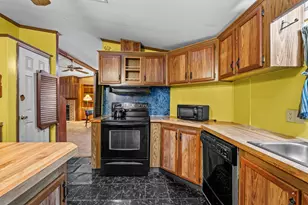 784 E Pond Rd, Nobleboro, ME 04555 - Photo 19