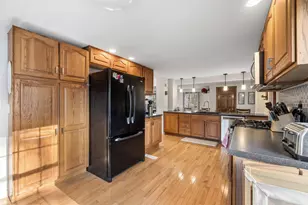 37 Bailey Ave, Portland, ME 04103 - Photo 21